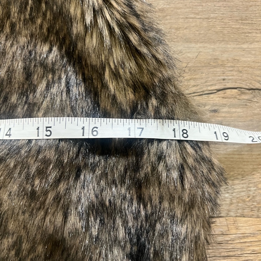 Abercrombie & fitch faux fur brown vest - Picture 8 of 12